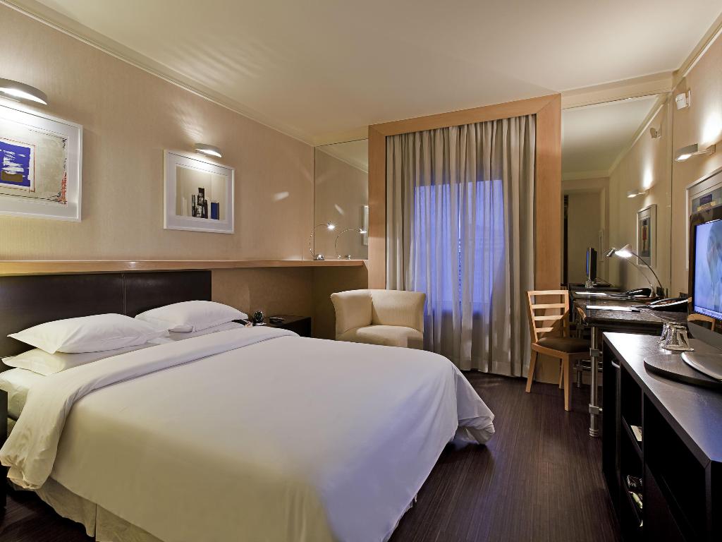 hotel-thumb