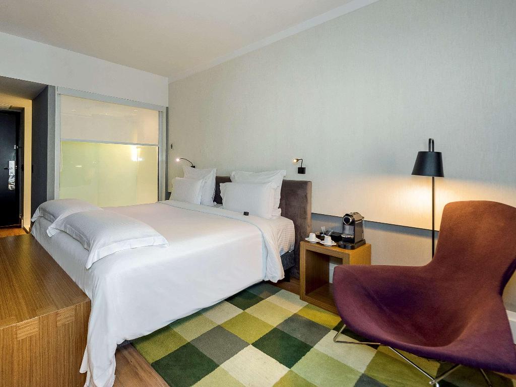 hotel-thumb