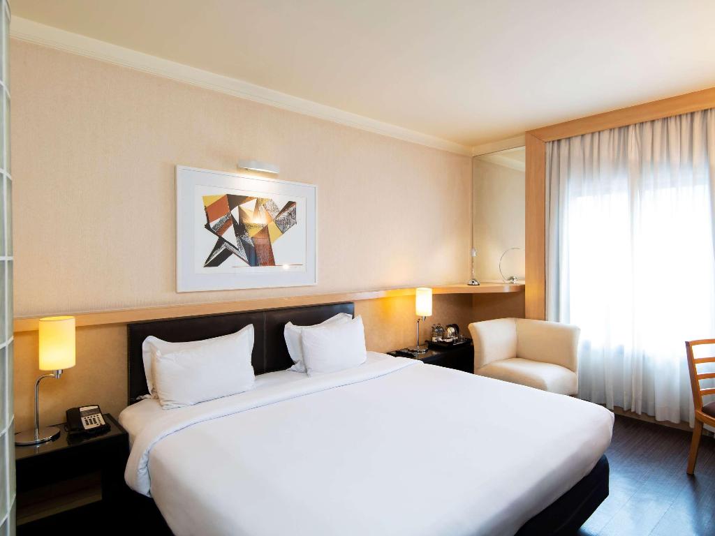 hotel-thumb
