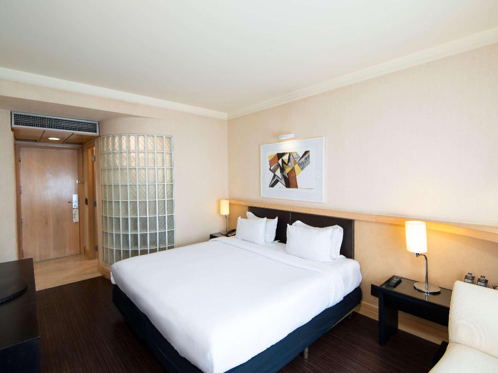 hotel-thumb