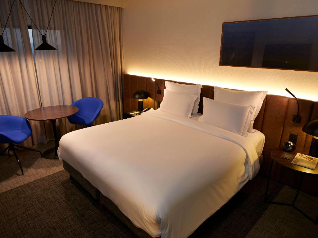 hotel-thumb