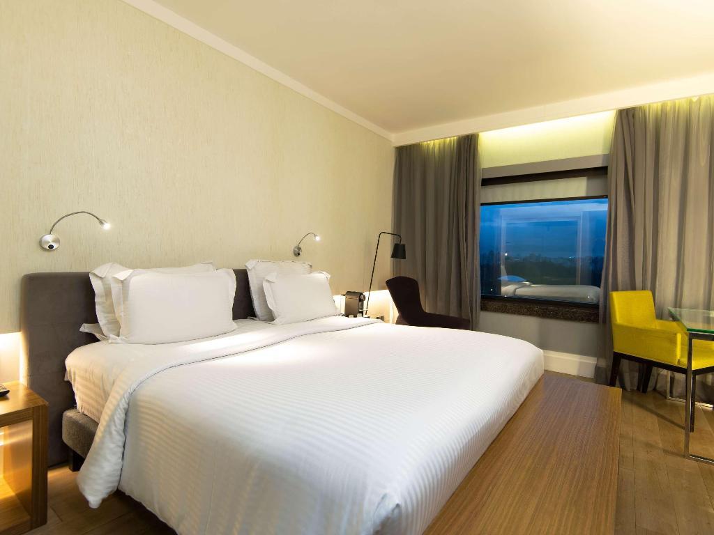 hotel-thumb