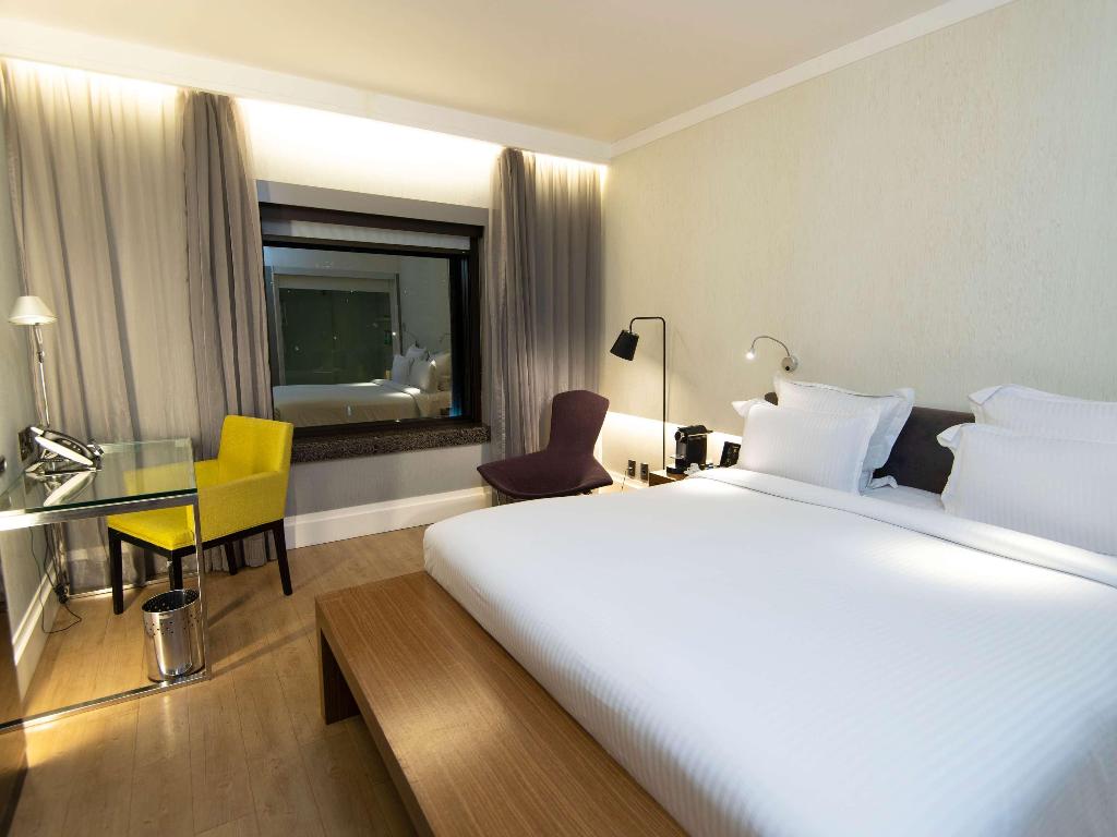 hotel-thumb