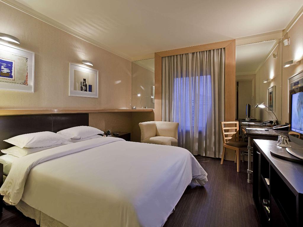 hotel-thumb