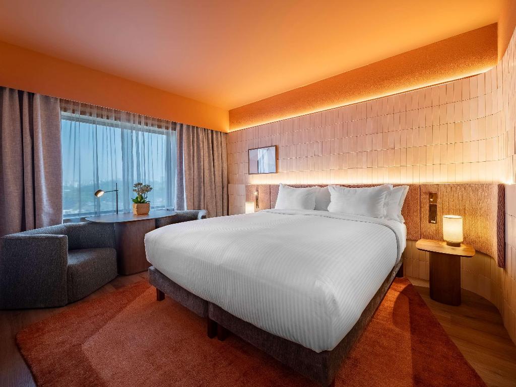 hotel-thumb