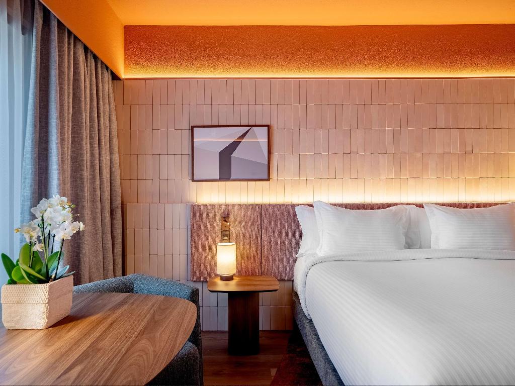 hotel-thumb
