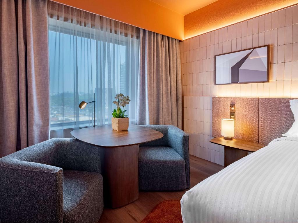 hotel-thumb
