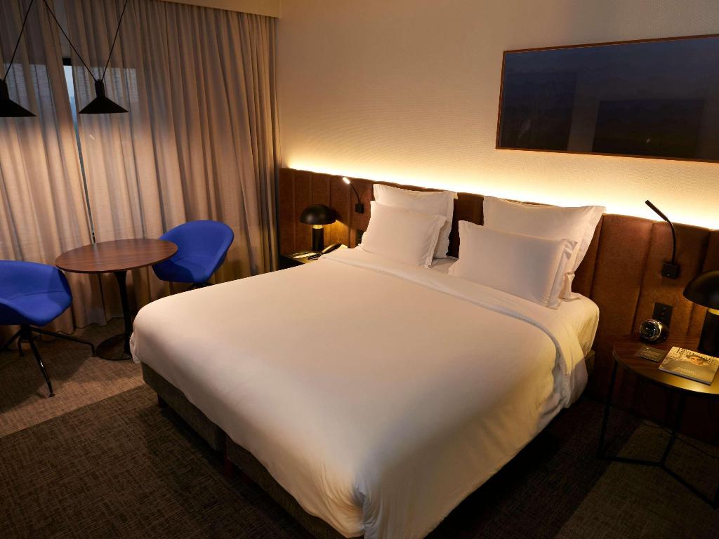 hotel-thumb