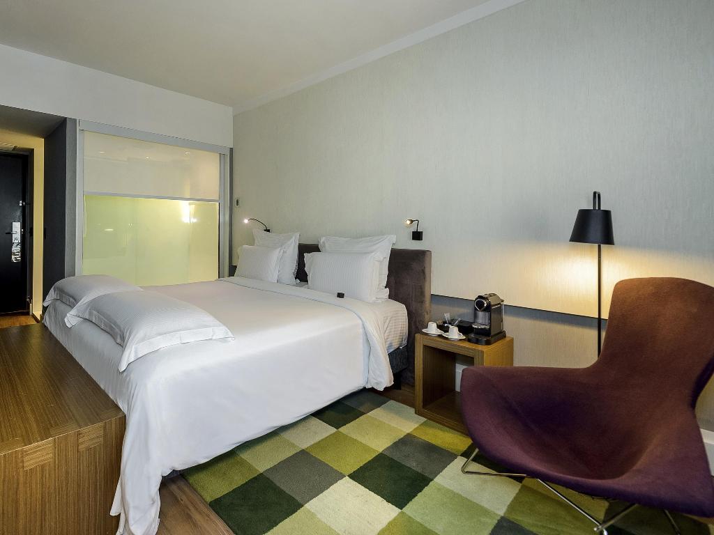 hotel-thumb