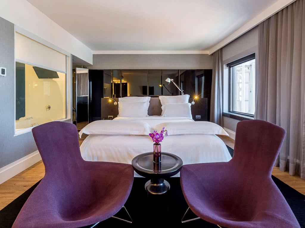 hotel-thumb