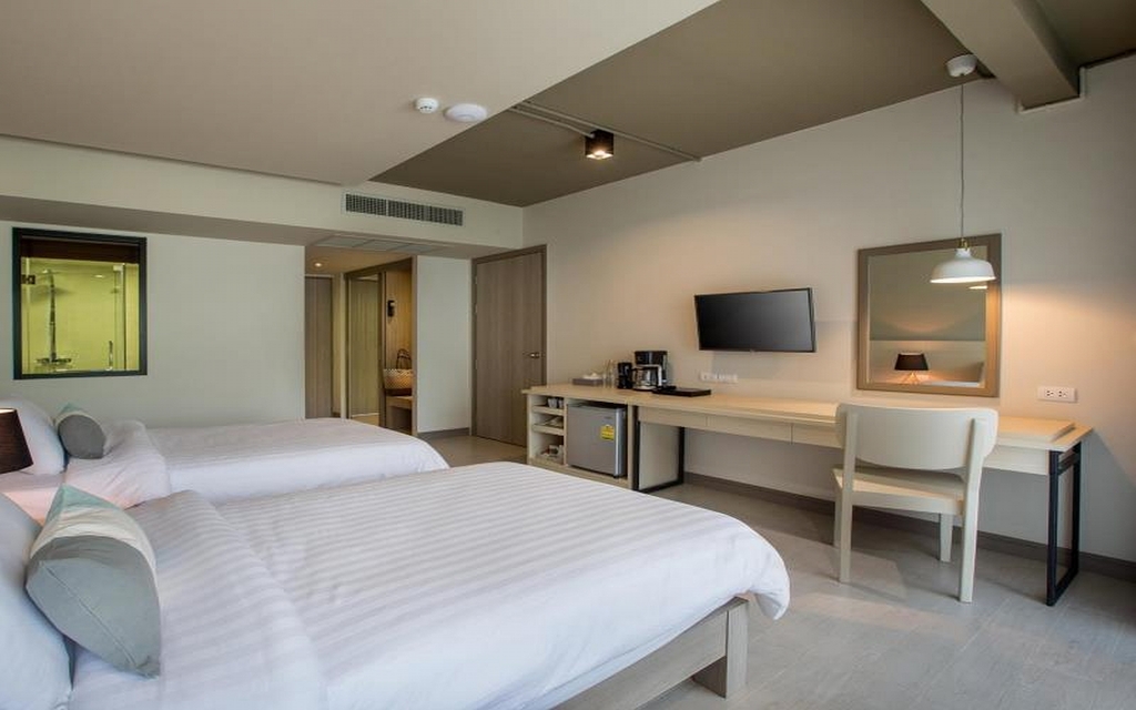 hotel-thumb