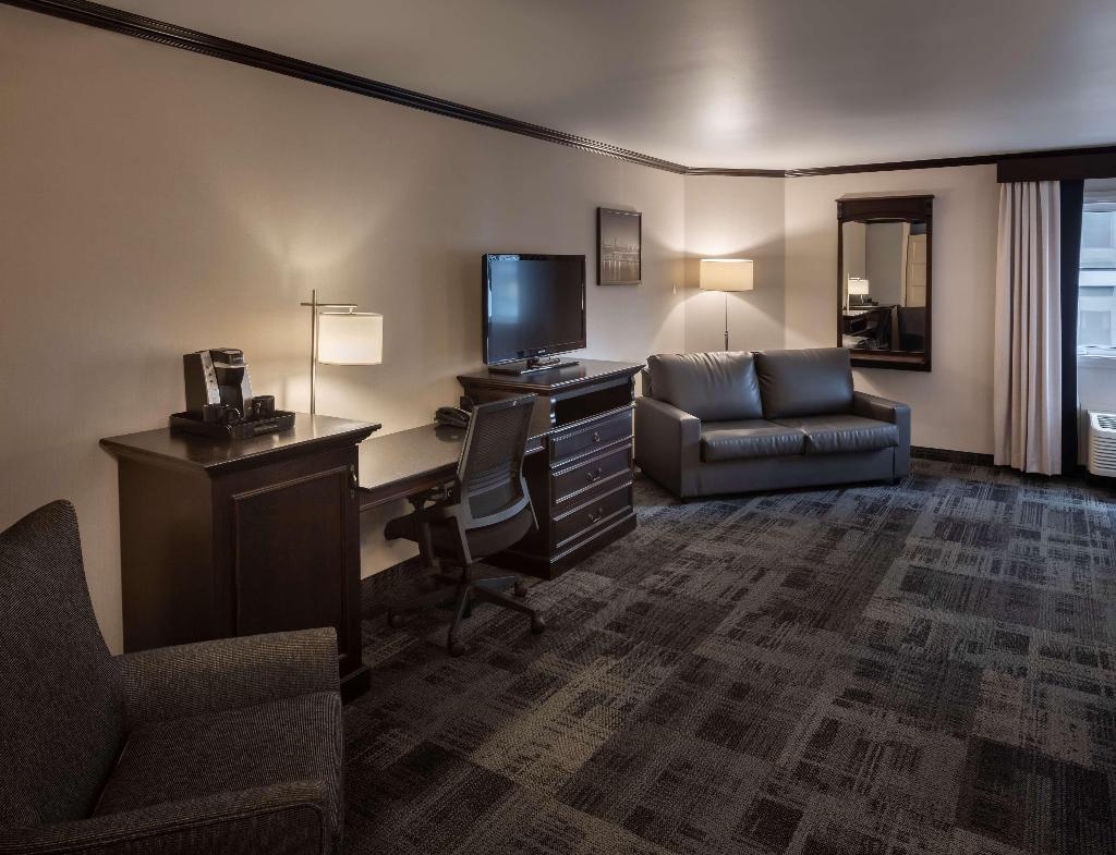 Best Western Plus City Centre/Centre-Ville photo 152