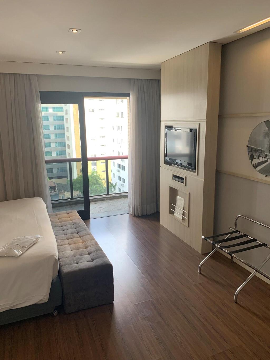 hotel-thumb