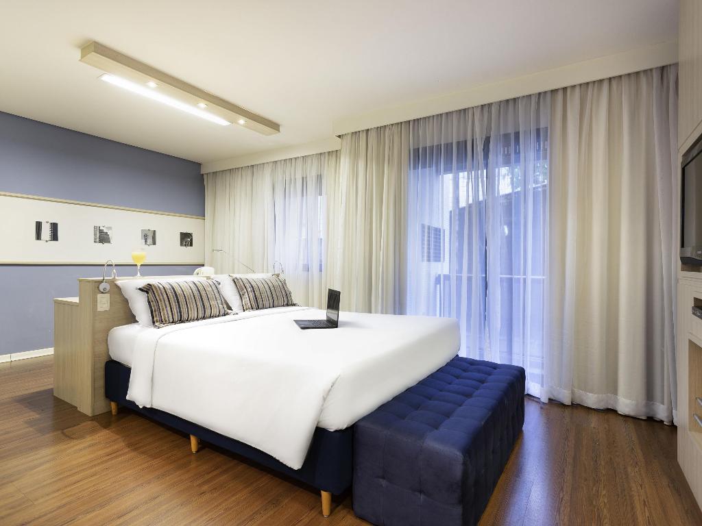 hotel-thumb