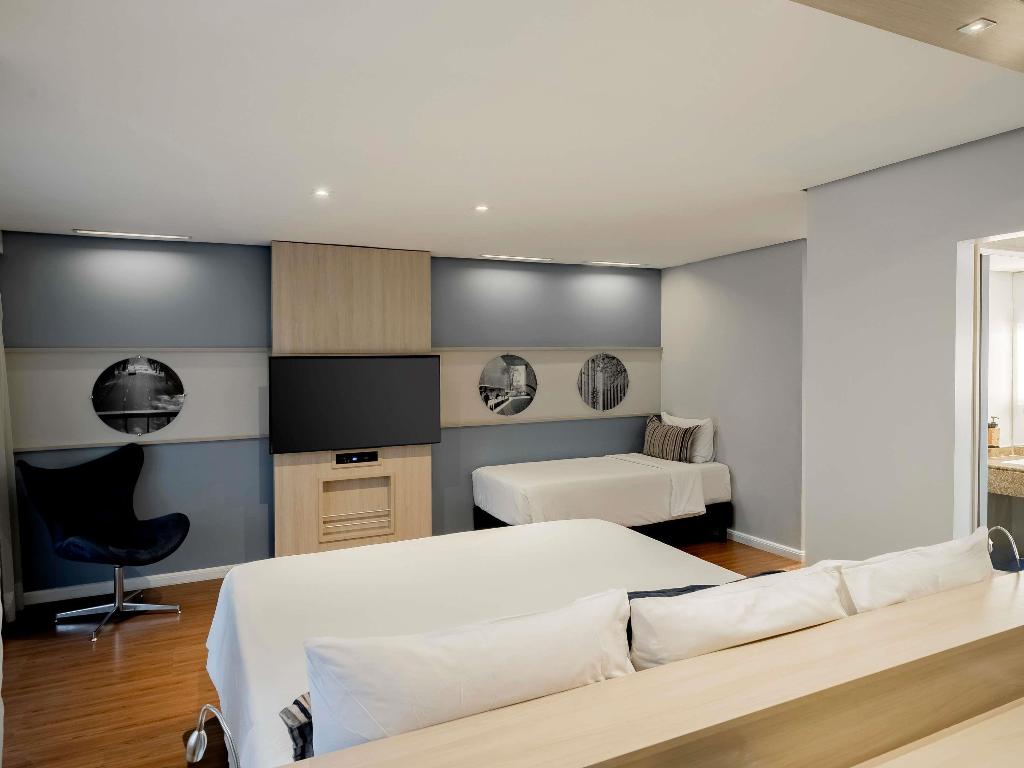 hotel-thumb