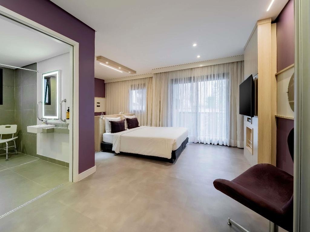 hotel-thumb