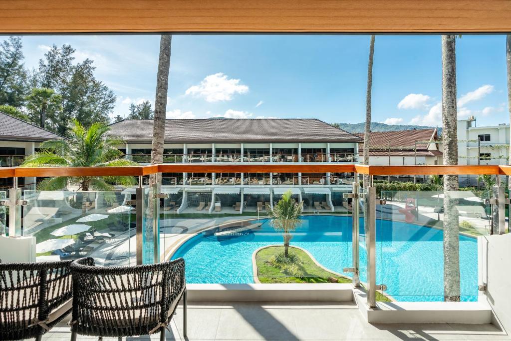 Amora Beach Resort Phuket