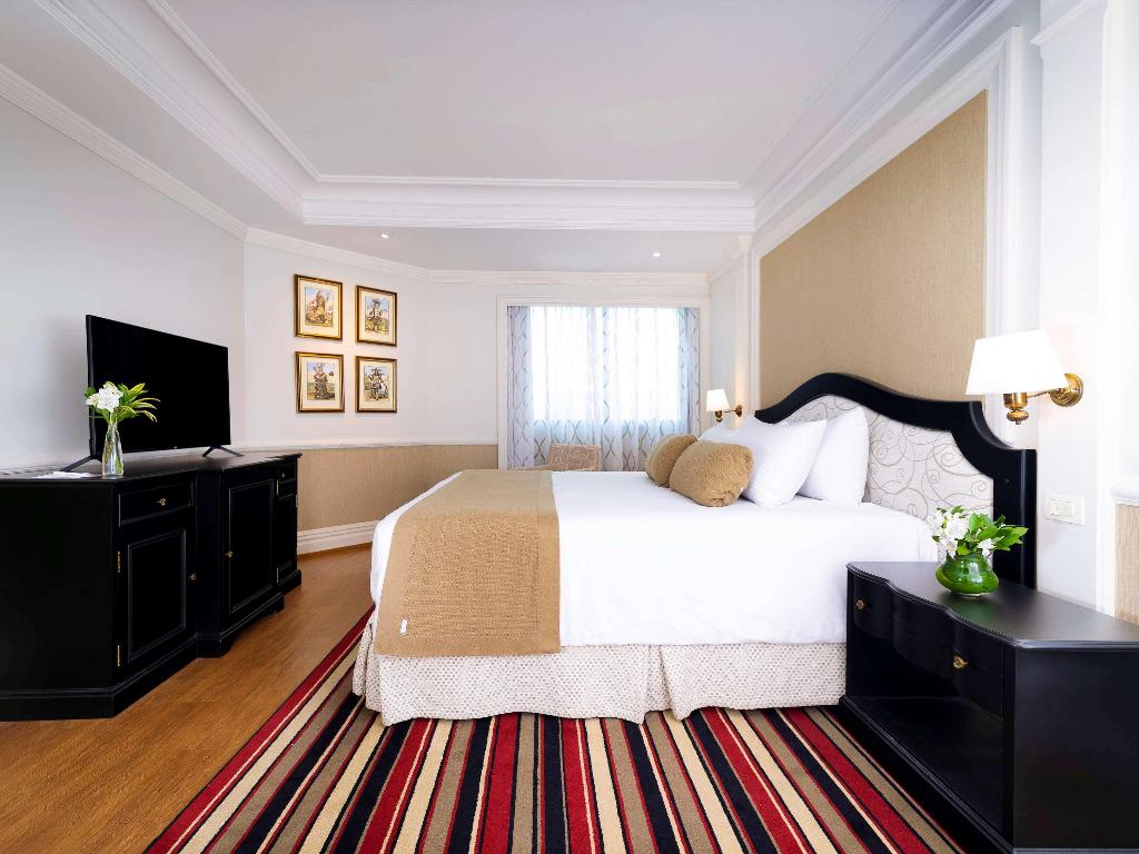 hotel-thumb