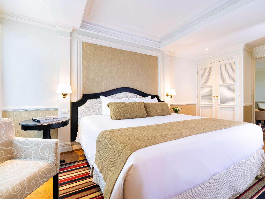 hotel-thumb