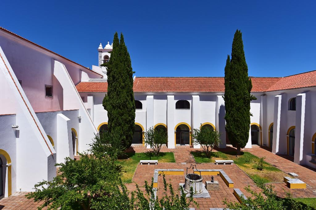 Pousada Convento Beja - Historic Hotel