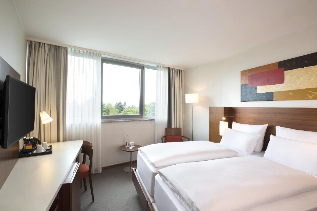 Hotel NH Frankfurt Niederrad, Deutschland, Frankfurt am Main. Großes 1