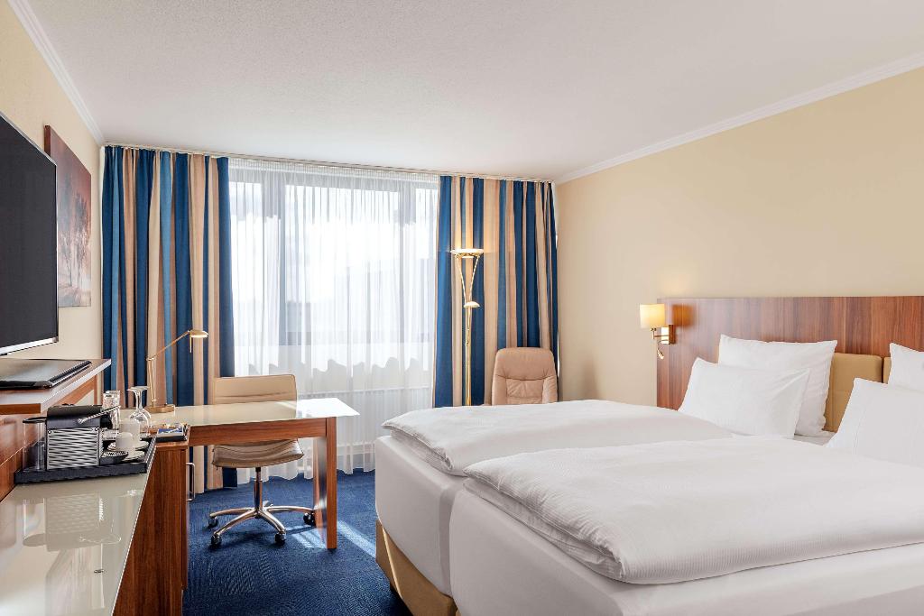 hotel-thumb