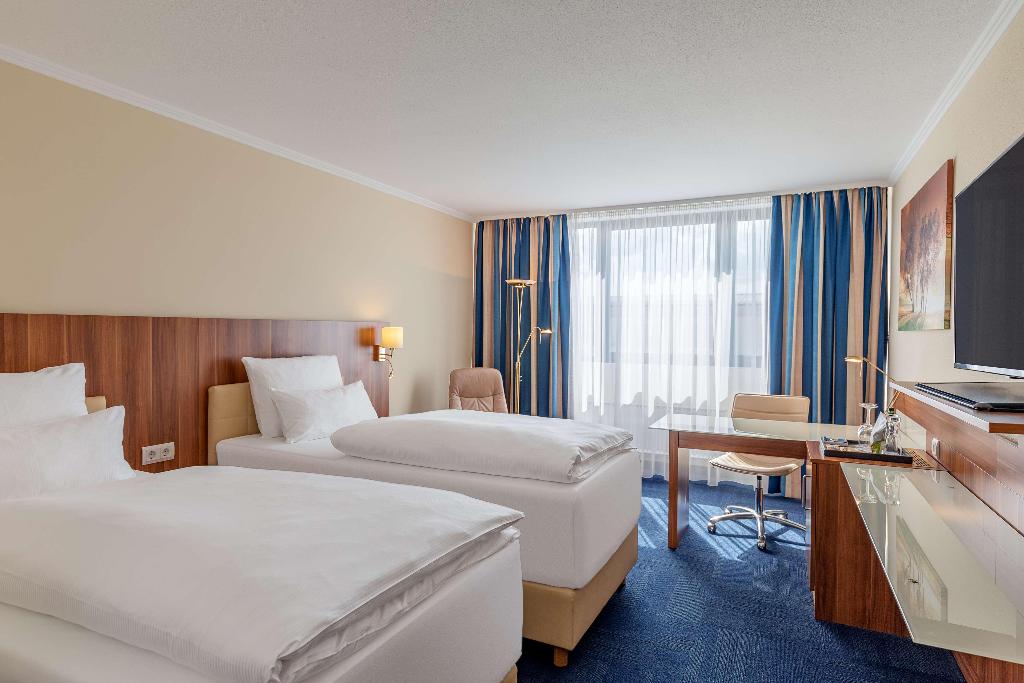 hotel-thumb