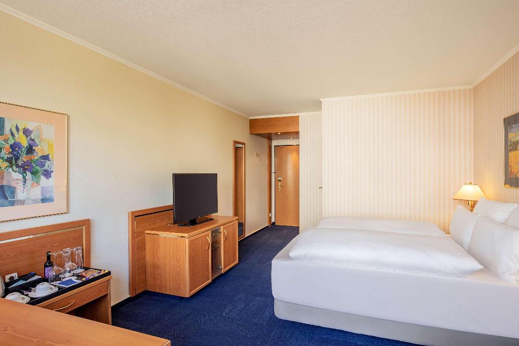 hotel-thumb