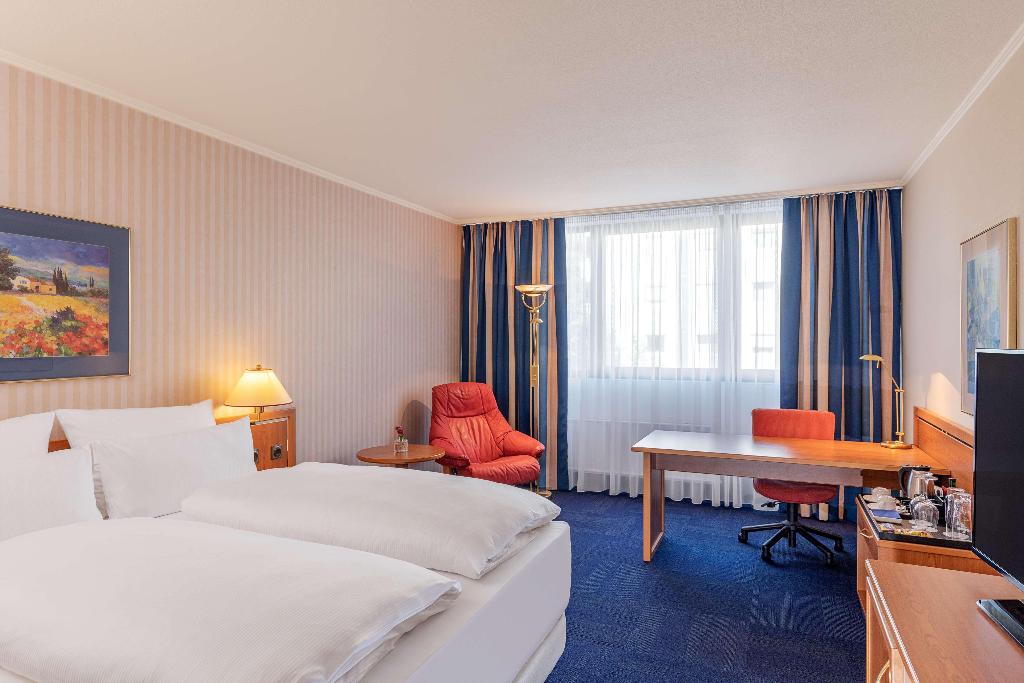 hotel-thumb