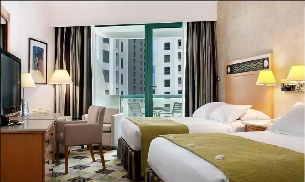 hotel-thumb