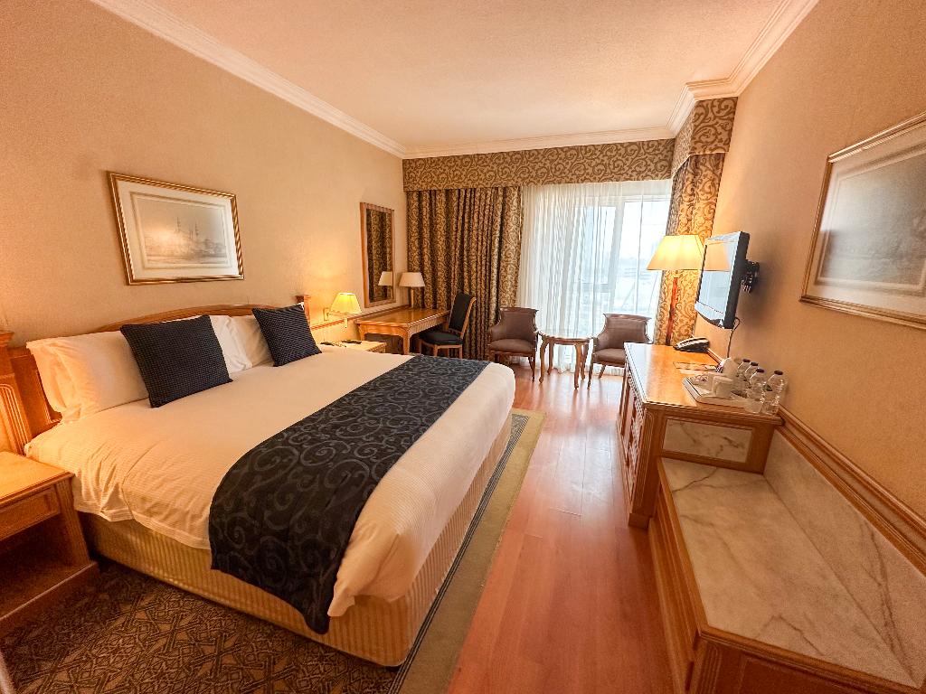 hotel-thumb