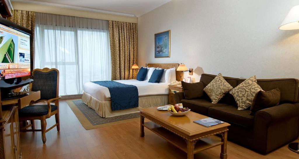 hotel-thumb