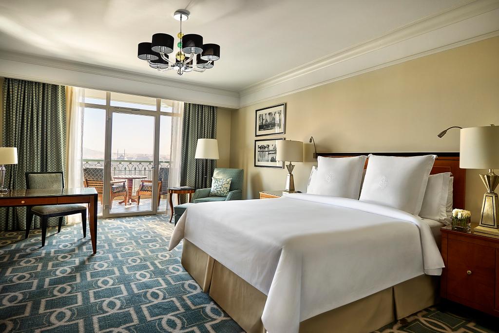 Four Seasons Hotel Cairo at Nile Plaza