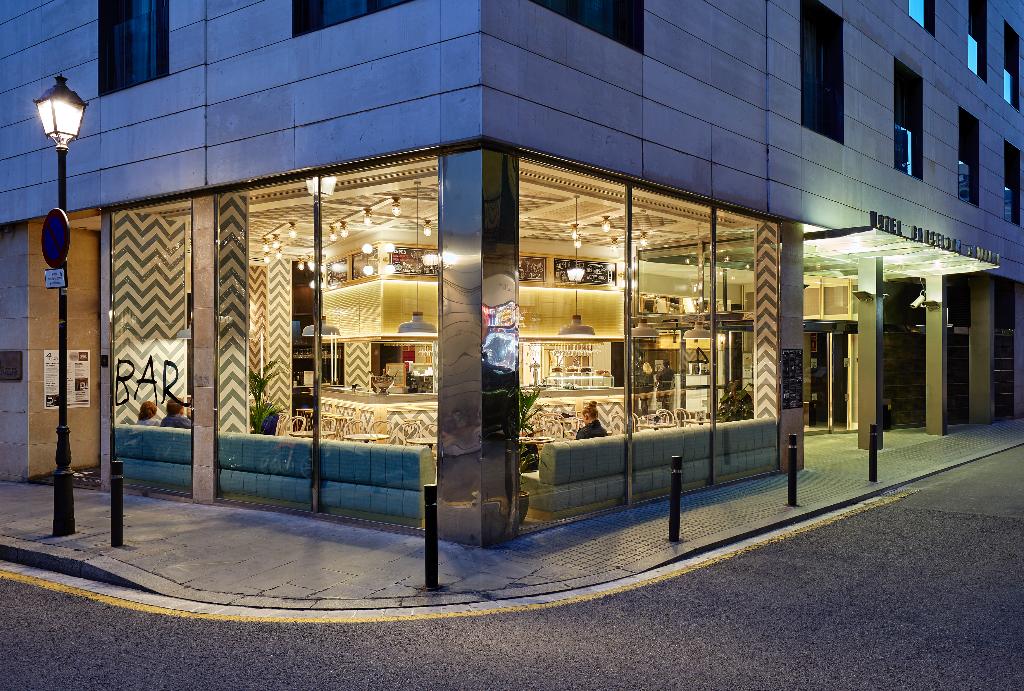 Hotel Barcelona Catedral, Spanien, Barcelona. Großes 42