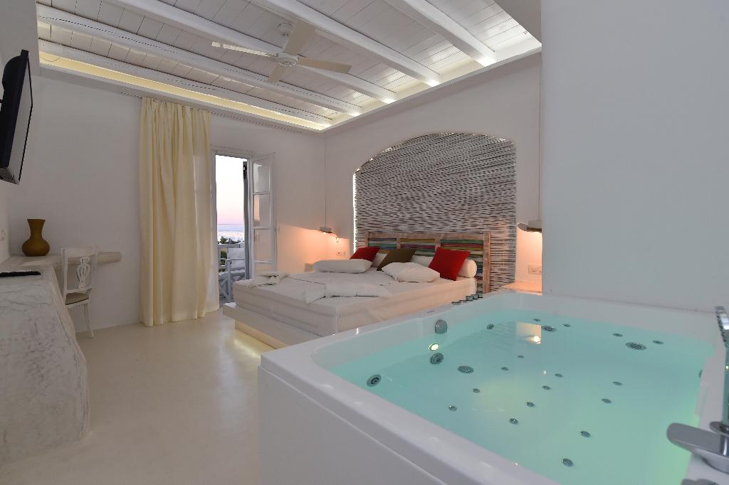 Zefi Hotel