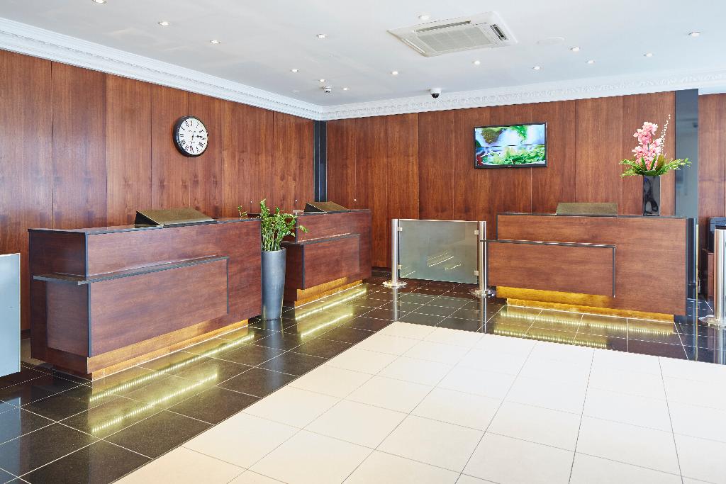 Lancaster Gate - Lobby