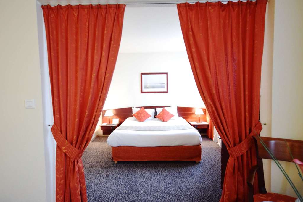 Kyriad Prestige Bordeaux Ouest - Mérignac