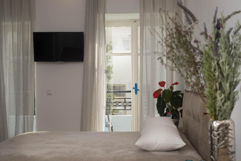 Mare Naxia Hotel