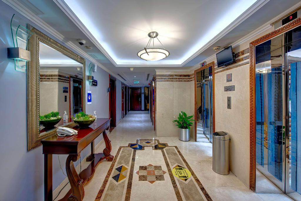 hotel-thumb