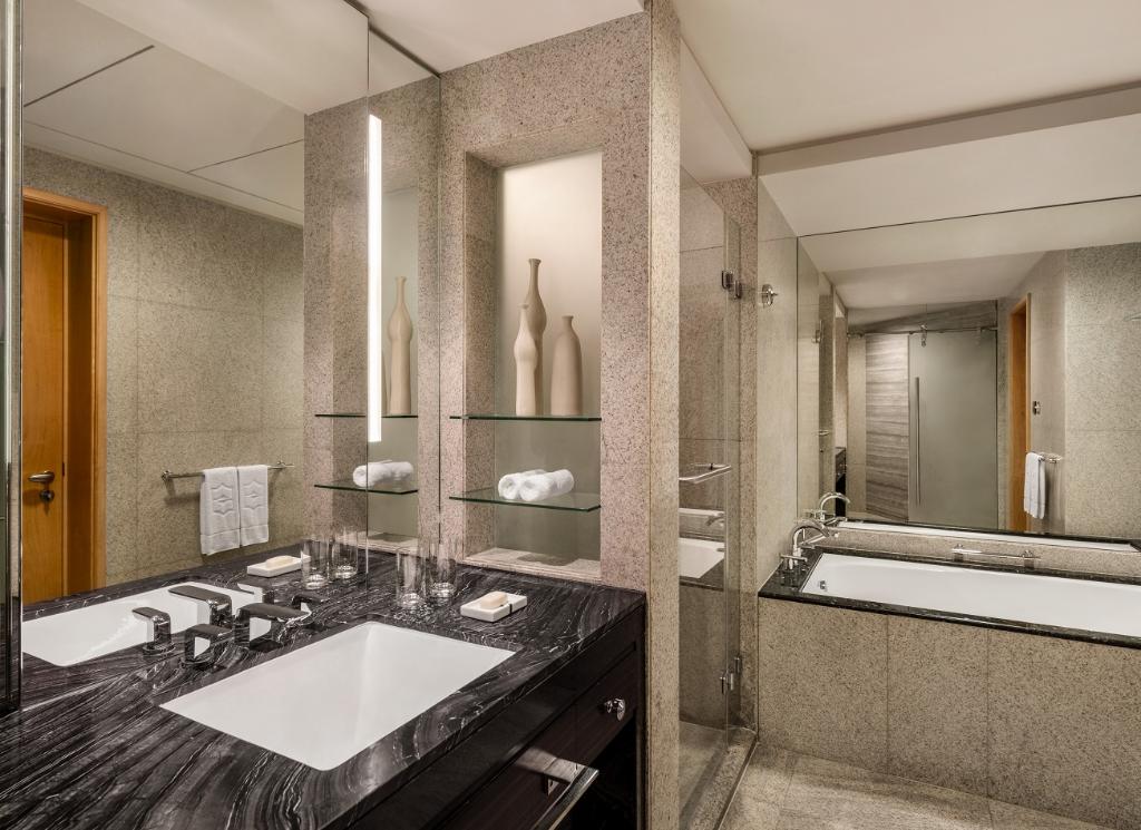 Shangri-La Dubai