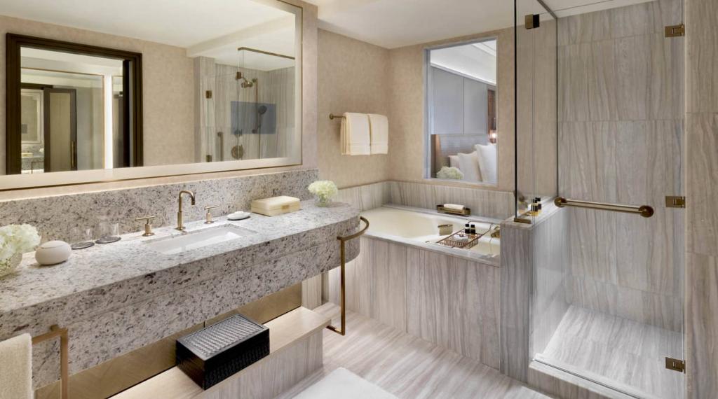 Four Seasons Riyadh At kingdom Centre