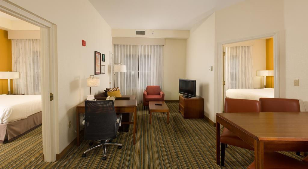 hotel-thumb