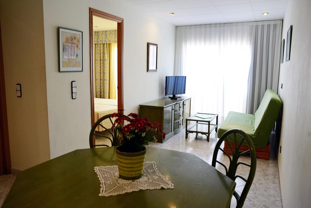 Apartamentos Neptuno Calella