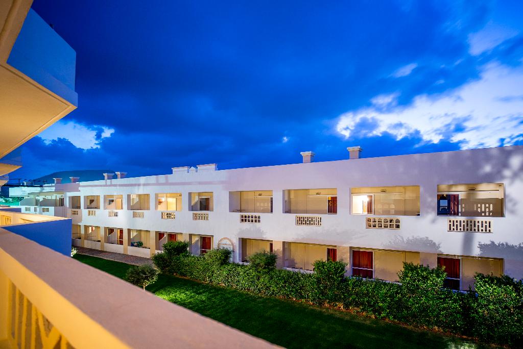 SENSEANA Sea Side Resort & Aquadventure