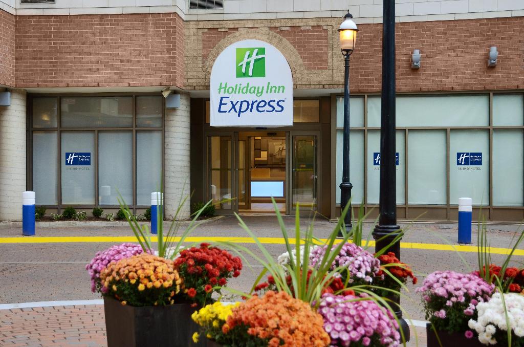 Hotel Holiday Inn Express Toronto Downtown, Kanada, Toronto. Großes 44