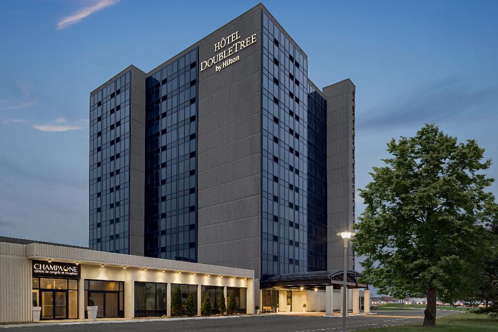 DoubleTree by Hilton Pointe Claire Montreal Airpor