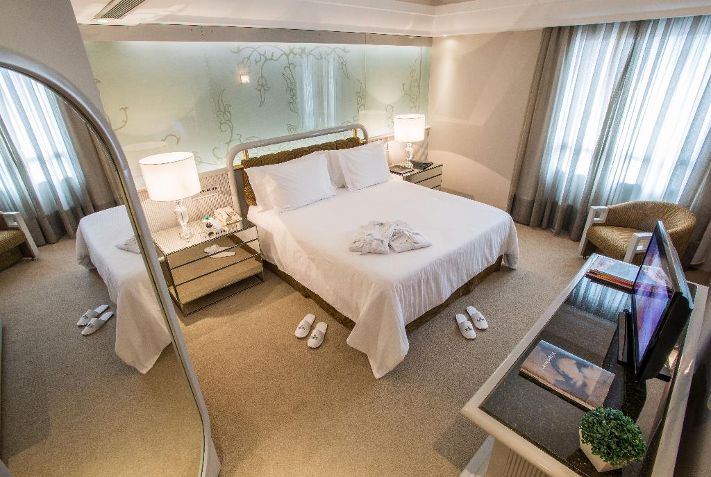 Bourbon Curitiba Hotel & Suites