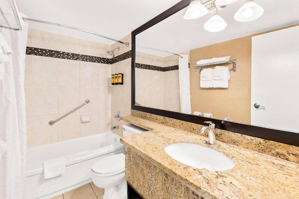 Best Western Plus Inner Harbour