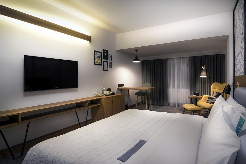 hotel-thumb