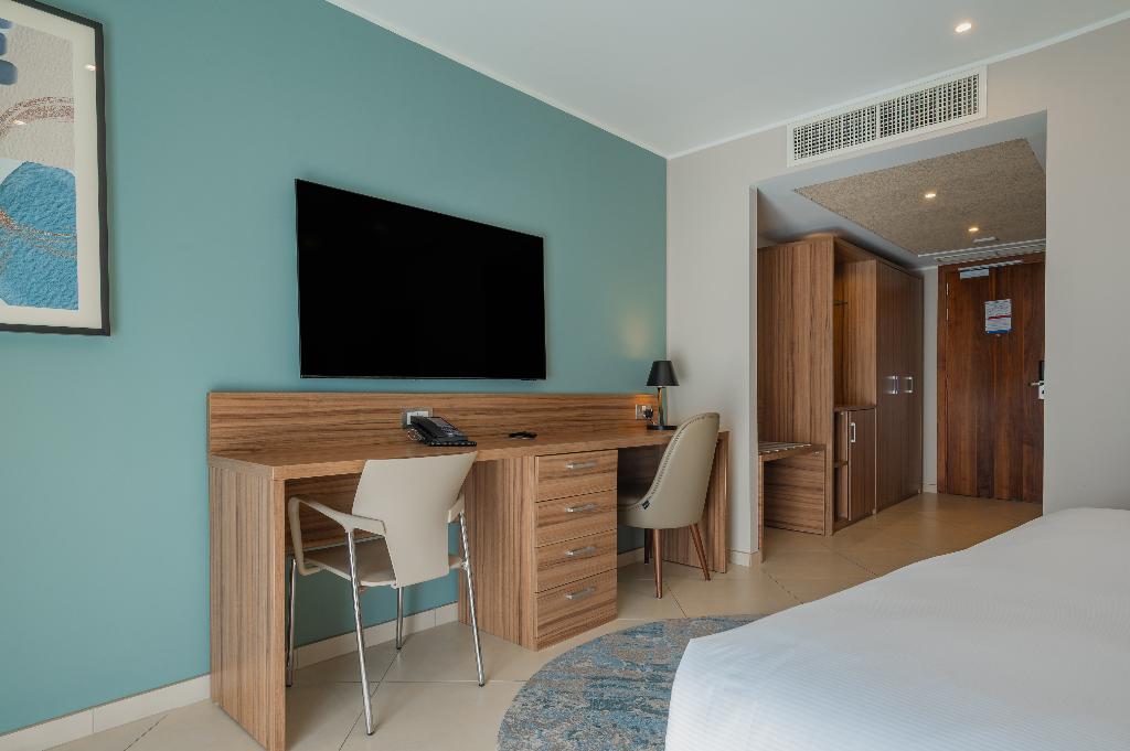 hotel-thumb